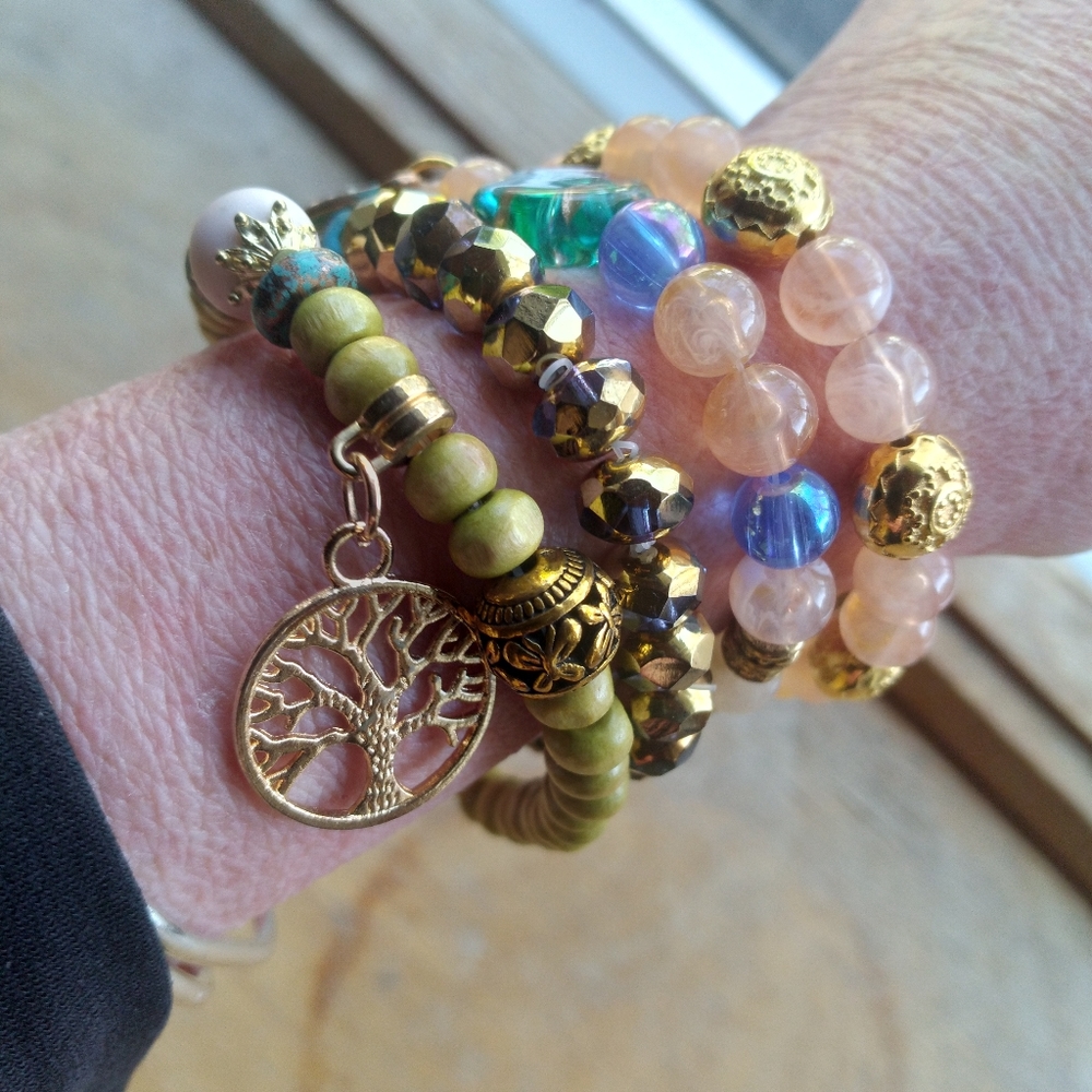 Boho Stretch Bead Bracelets 🌼 - Picture 1 of 10